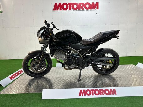 2021 Suzuki SV 650, чёрный, 525000 рублей, вид 1