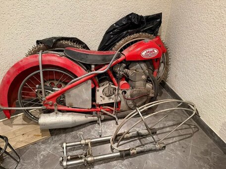 1989 Jawa 500 R, красный, 1000000 рублей, вид 5