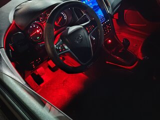 2010 Opel Astra J, чёрный, 570000 рублей, вид 4