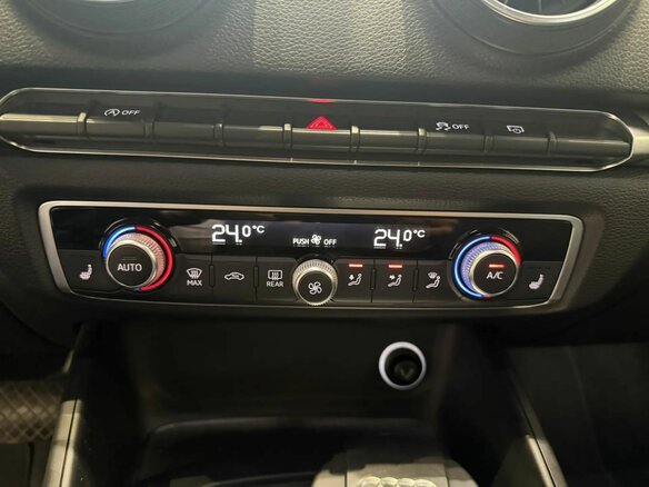 2018 Audi A3 III (8V) Рестайлинг, красный, 1799000 рублей - вид 18