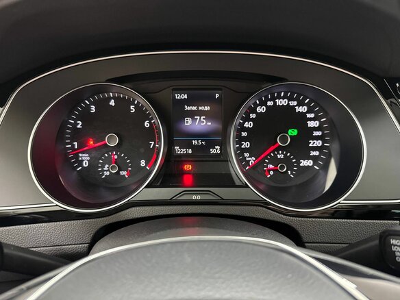 2019 Volkswagen Passat B8, белый, 1900000 рублей - вид 11