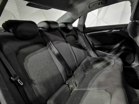 2017 Audi A3 III (8V) Рестайлинг, чёрный, 1260000 рублей - вид 15