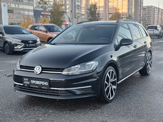2018 Volkswagen Golf VII Рестайлинг, чёрный, 1820000 рублей, вид 1