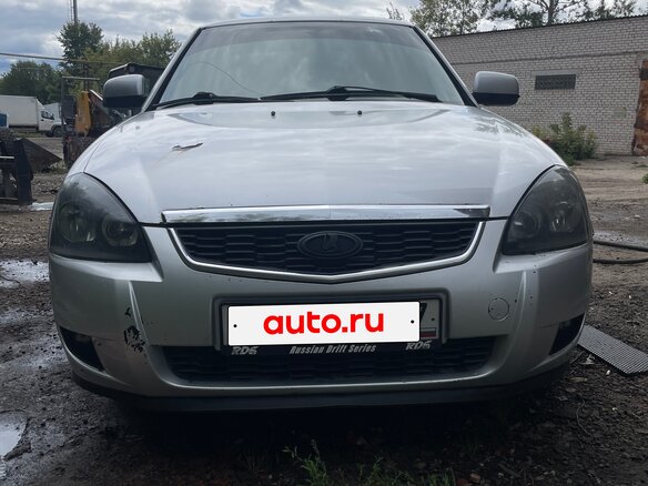 2009 Lada (ВАЗ) Priora I, серебристый, 180000 рублей