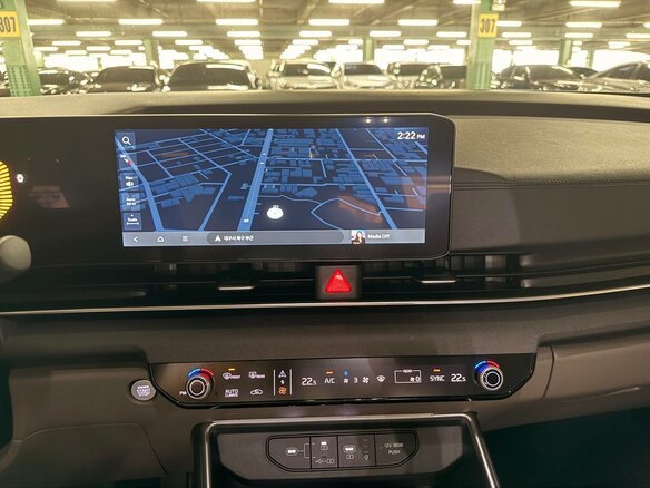 2024 Kia Carnival IV Рестайлинг, белый, 4800000 рублей - вид 7