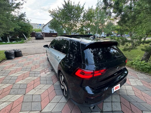 2023 Volkswagen Golf GTI VIII, белый - вид 4