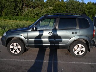 2013 Chevrolet Niva I Рестайлинг, серый, 550000 рублей, вид 5
