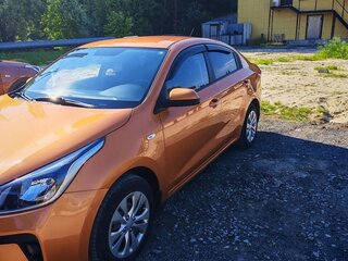 2017 Kia Rio IV, оранжевый, 1200000 рублей, вид 3