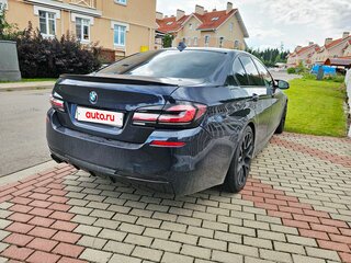 2016 BMW 5 серии 530d xDrive VI (F10/F11/F07) Рестайлинг, синий, 2440000 рублей, вид 3