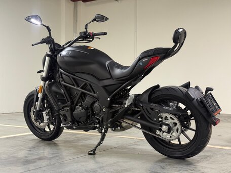 2026 Benelli 502 C, чёрный, 639000 рублей, вид 5