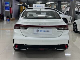2022 Kia K3 II (China Market) Рестайлинг, белый, 1220000 рублей, вид 4