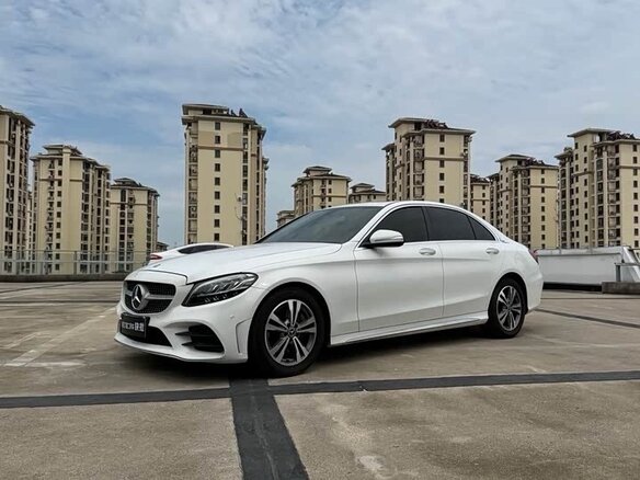 2019 Mercedes-Benz C-Класс 180 IV (W205) Рестайлинг, белый, 2100000 рублей - вид 2