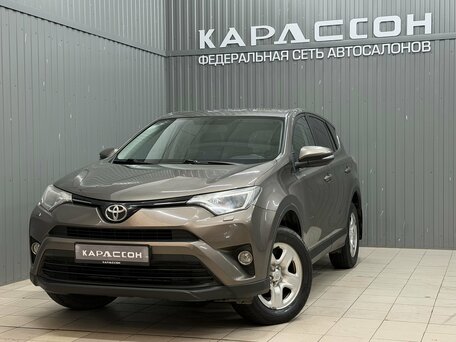Toyota RAV4 IV (XA40) Рестайлинг