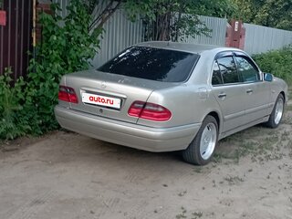1998 Mercedes-Benz E-Класс 240 II (W210, S210), золотистый, 650000 рублей, вид 5