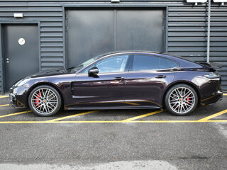 2021 Porsche Panamera GTS II Рестайлинг, фиолетовый, 11000000 рублей, вид 2