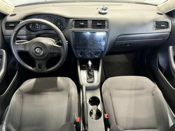 2013 Volkswagen Jetta VI, чёрный - вид 12