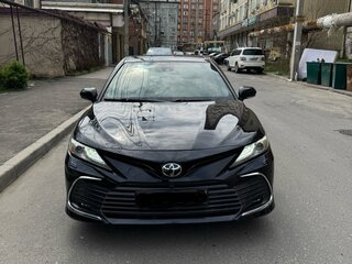 2019 Toyota Camry VIII (XV70), чёрный, 1640000 рублей, вид 2
