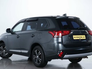2018 Mitsubishi Outlander III Рестайлинг 2, серый, 1639000 рублей, вид 4