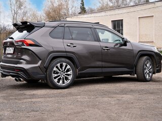 2021 Toyota RAV4 V (XA50), серый, 4500000 рублей, вид 3
