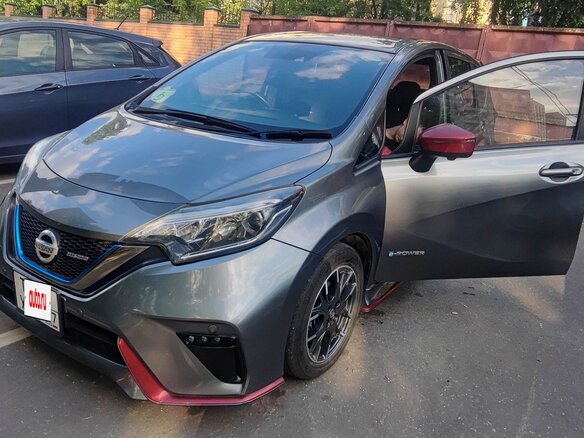 2017 Nissan Note Nismo e-Power II Рестайлинг, серый, 1650000 рублей - вид 8
