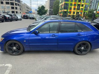 2002 Toyota Altezza, синий, 700000 рублей, вид 3