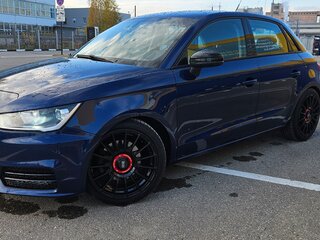 2015 Audi A1 I (8X) Рестайлинг, синий, 1350000 рублей, вид 2