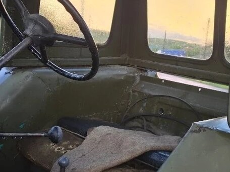 1980 ЛТЗ Т-40АМ, зелёный, 350000 рублей, вид 5