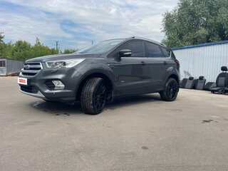 2017 Ford Kuga II Рестайлинг, серый, 1500000 рублей, вид 1