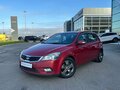 2011 Kia Ceed I Рестайлинг, красный