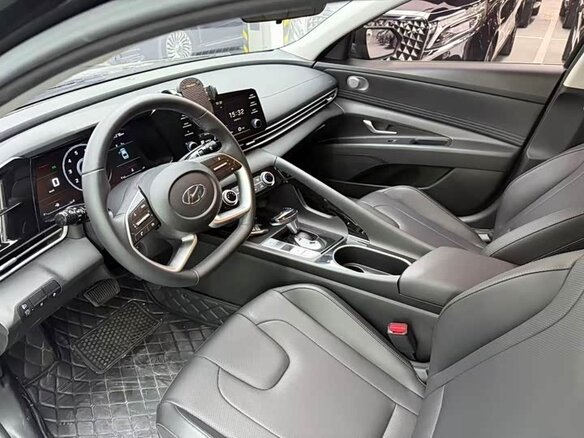 2022 Hyundai Elantra VII (CN7), чёрный, 1500000 рублей - вид 9