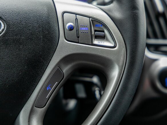 2013 Hyundai ix35 I, белый, 1188000 рублей - вид 18