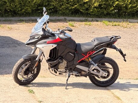 2025 Ducati Multistrada V4, чёрный, 3150000 рублей, вид 1