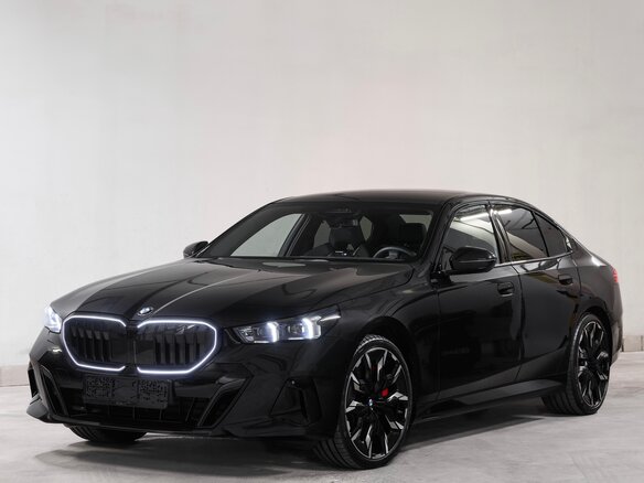 2025 BMW 5 серии 540d xDrive VIII (G60/G61/G68), чёрный, 13145000 рублей - вид 8