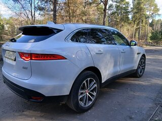 2017 Jaguar F-Pace I, белый, 2250000 рублей, вид 3