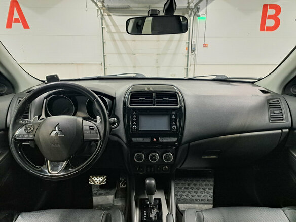 2018 Mitsubishi ASX I Рестайлинг 2, белый, 1640000 рублей - вид 13