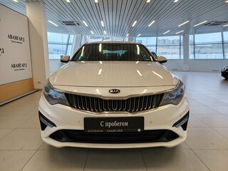 2019 Kia Optima IV Рестайлинг, белый, 1739000 рублей, вид 3