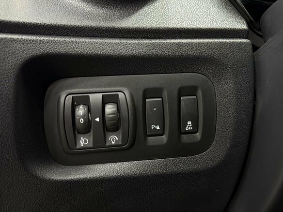 2017 Renault Kaptur I, белый, 999777 рублей - вид 8