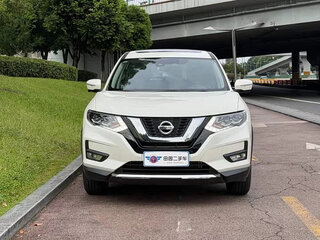 2025 Nissan X-Trail III Рестайлинг 2, белый, 1850000 рублей, вид 2