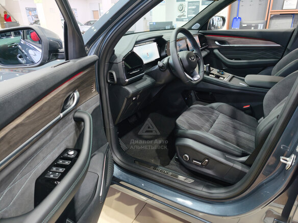 2026 Geely Monjaro I, серый, 4954990 рублей - вид 8