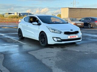 2013 Kia Ceed II, белый, 850000 рублей, вид 3