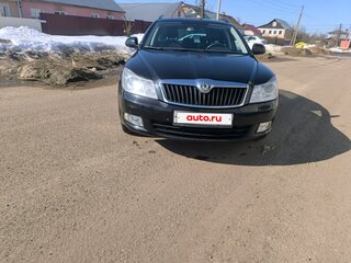 2010 Skoda Octavia II (A5) Рестайлинг, чёрный, 760000 рублей, вид 2