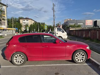 2011 BMW 1 серии 118i I (E81/E82/E87/E88) Рестайлинг, красный, 800000 рублей, вид 2