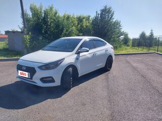 2017 Hyundai Solaris II, белый, 1100000 рублей, вид 1