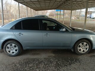 2008 Hyundai Sonata V (NF), серый, 700000 рублей, вид 4