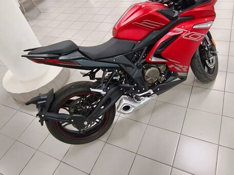 2026 Voge 300RR, красный, 304000 рублей, вид 4