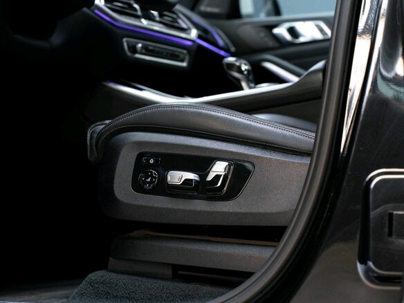 2019 BMW X5 40i IV (G05/G18), чёрный, 7090000 рублей - вид 20