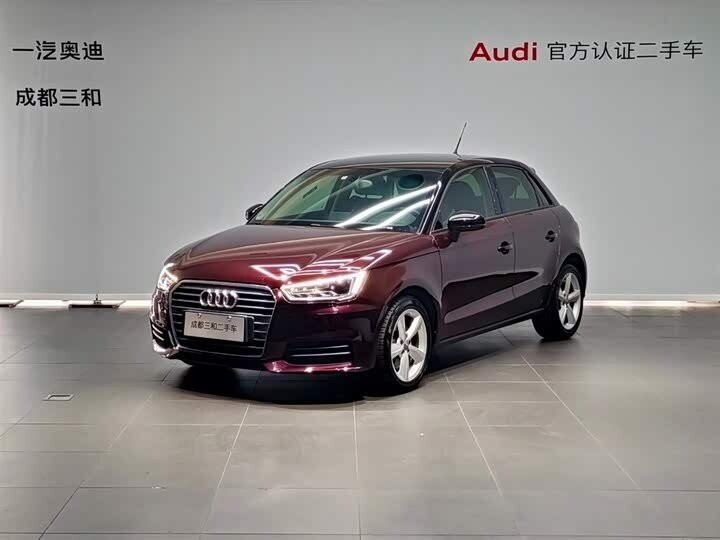 Открыть фотографии: Audi A1 I (8X) Рестайлинг