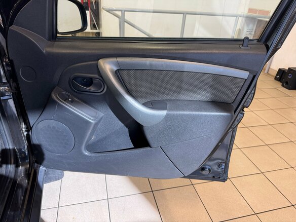 2015 Renault Duster I Рестайлинг, чёрный, 1425000 рублей - вид 15
