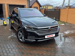 2021 Volkswagen Touareg III, чёрный, 7500000 рублей, вид 1
