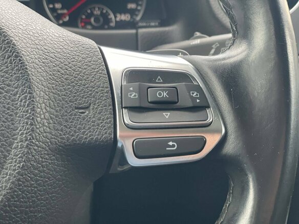 2014 Volkswagen Tiguan I Рестайлинг, чёрный - вид 11